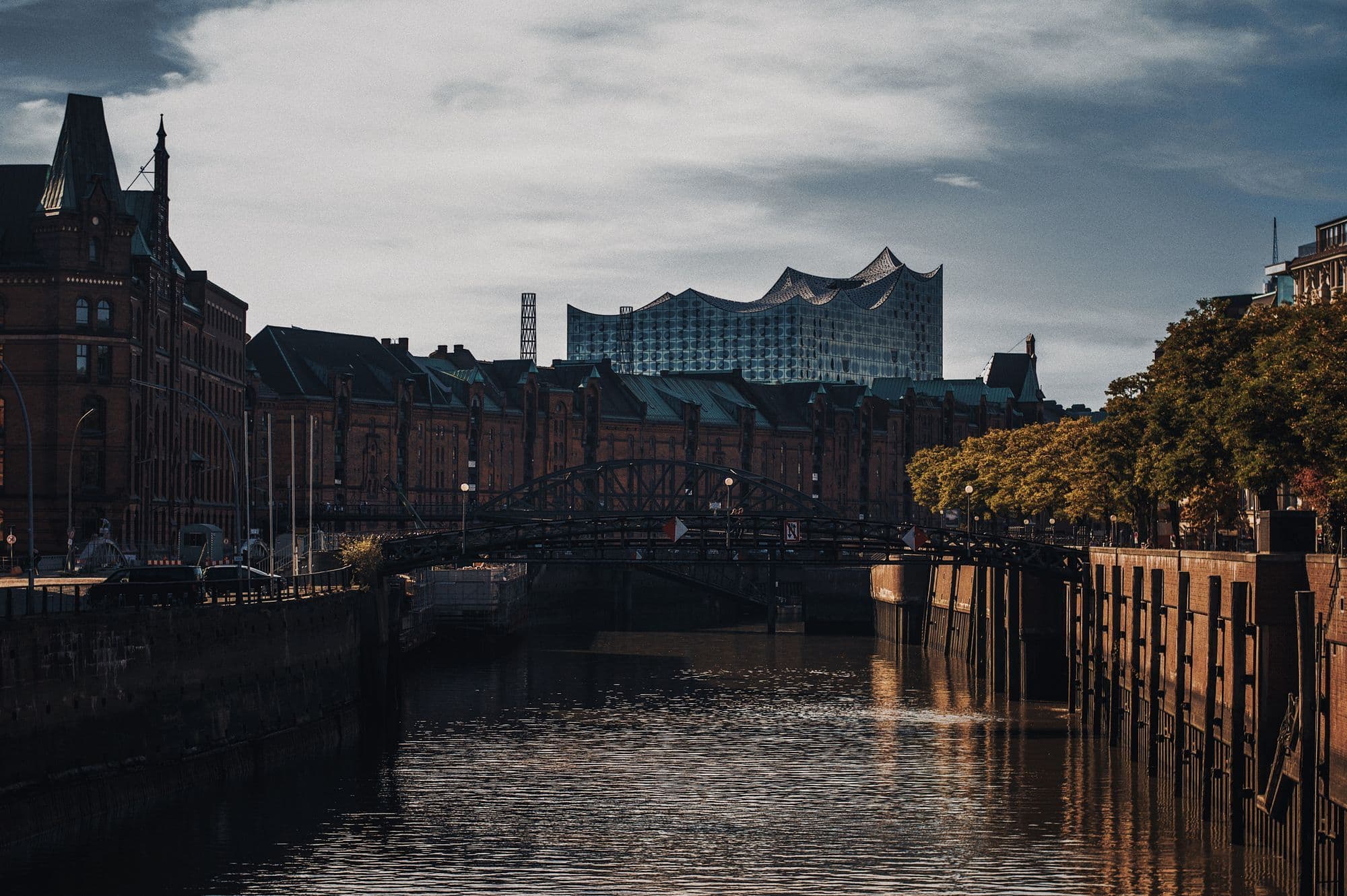 A picture of a city