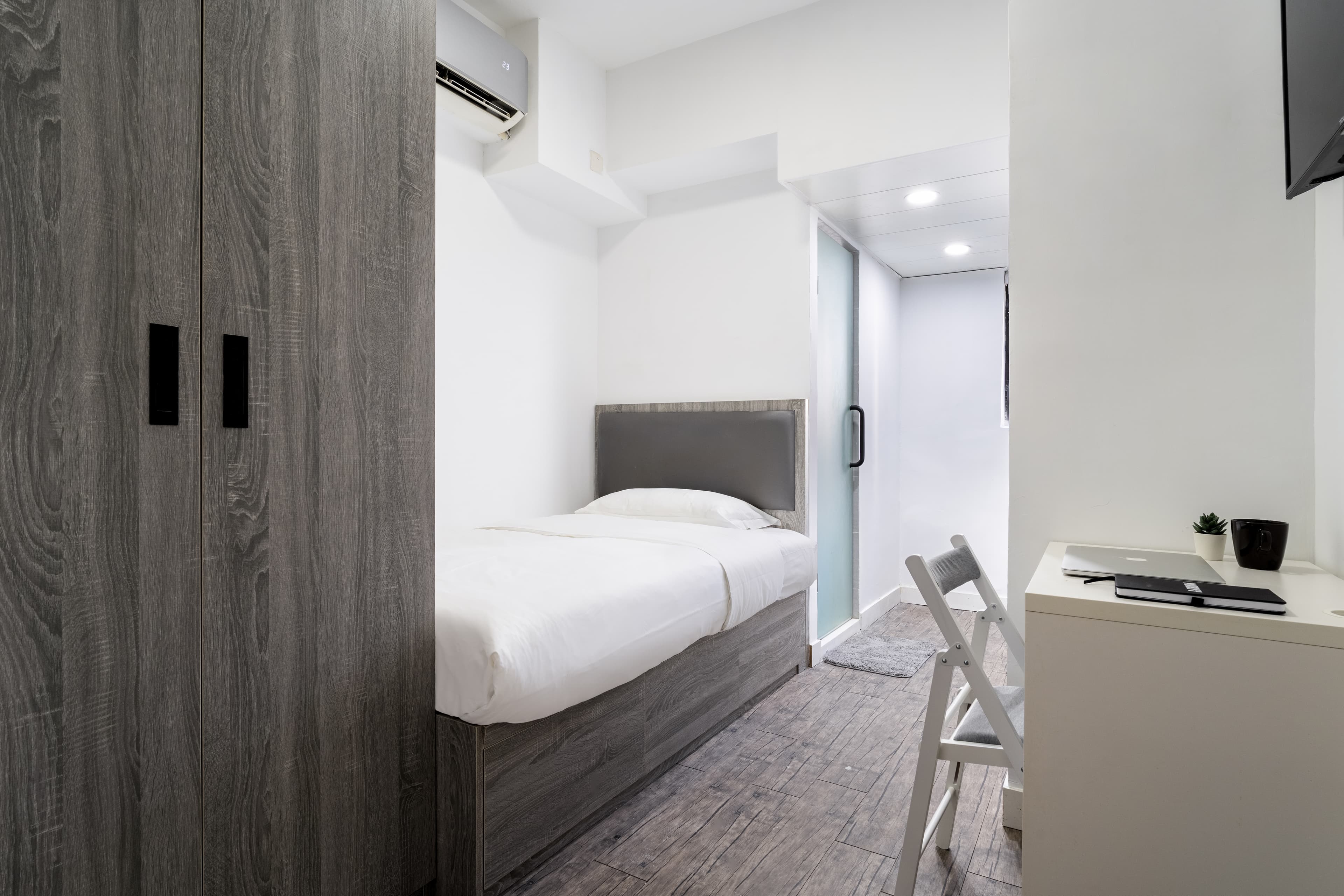 Picture of unit HK-01-067-037-01